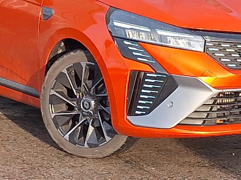 Used Renault Clio 2024 for sale - 77252880: Photo 9