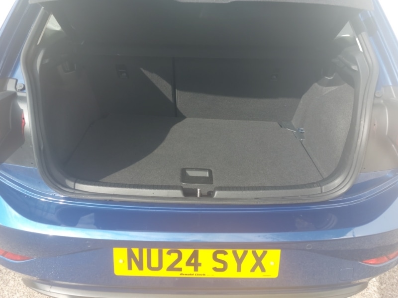 Used Volkswagen Polo 2024 for sale - 77876732: Photo 8