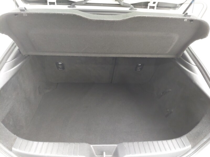 Used Mazda Mazda3 2020 for sale - 77664601: Photo 8