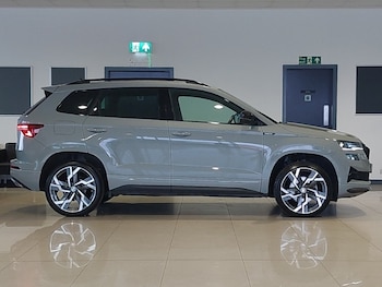 Used Skoda Karoq 2024 for sale - 75852008: Photo