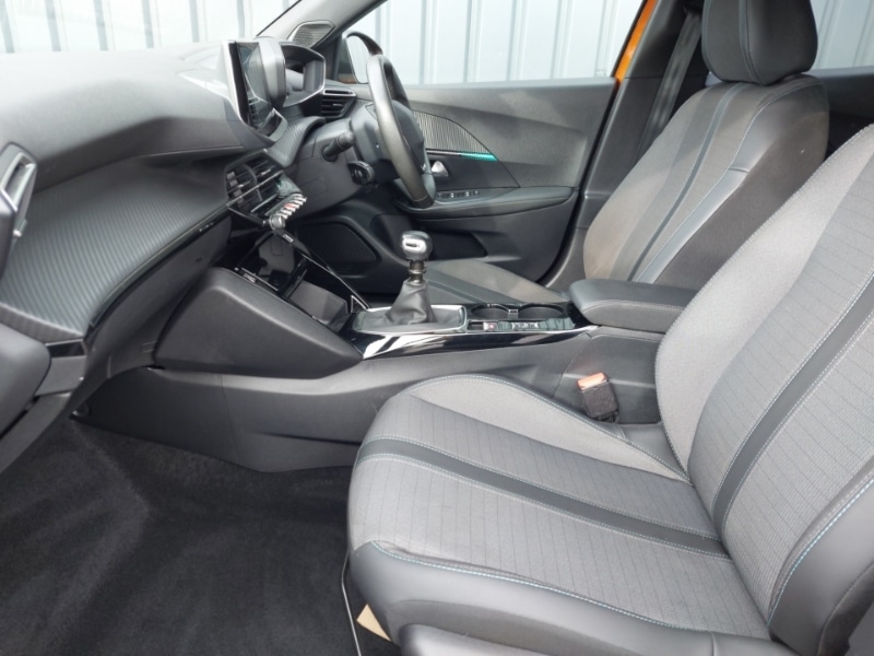 Used Peugeot 2008 2023 for sale - 76764308: Photo 5