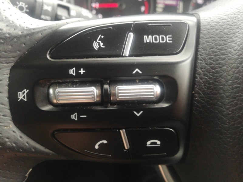 Used Kia Stonic 2024 for sale - 76742259: Photo 12