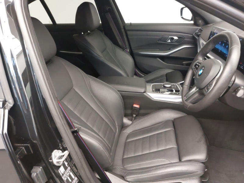 Used BMW 3 Series 2024 for sale - 76532941: Photo 11