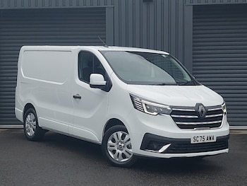 Renault Trafic feature image
