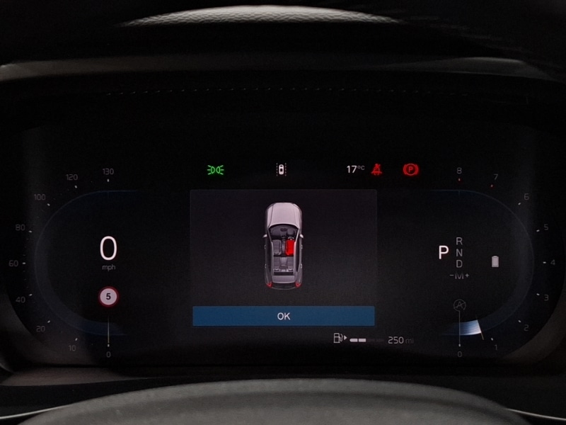 Used Volvo XC40 2024 for sale - 77237420: Photo 10