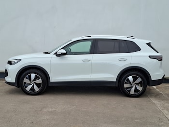 Used Volkswagen Tiguan 2024 for sale - 77347810: Photo