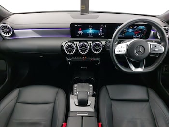 Used Mercedes-Benz CLA 2021 for sale - 76050656: Photo 2