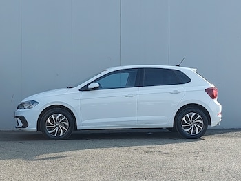 Used Volkswagen Polo 2024 for sale - 77752713: Photo