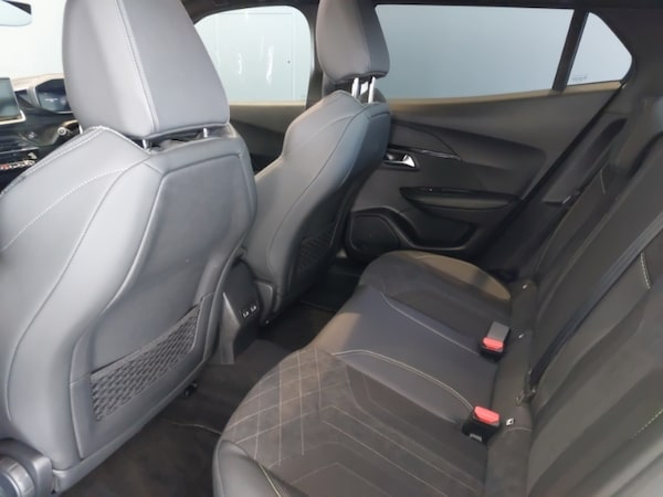 Used Peugeot 2008 2022 for sale - 76160257: Photo 6