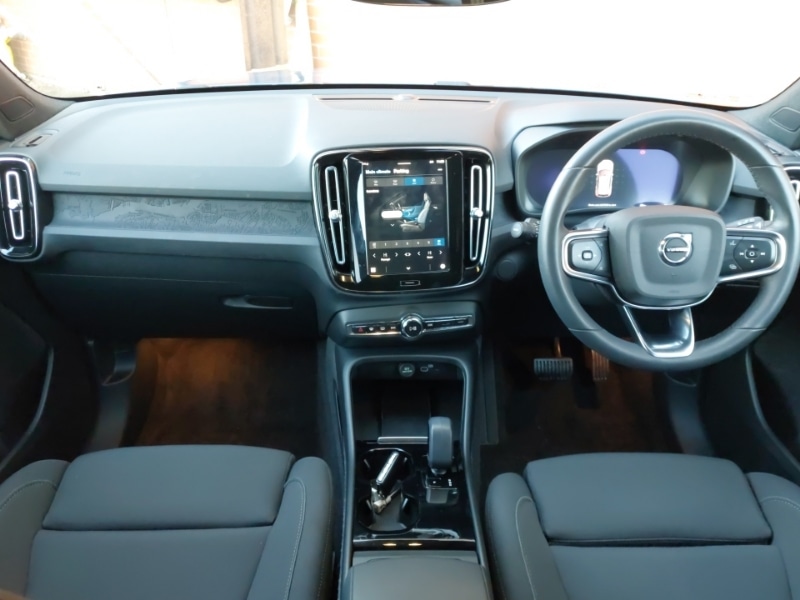 Used Volvo XC40 2022 for sale - 77169553: Photo 2