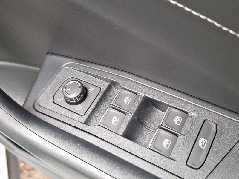 Used Volkswagen T-Roc 2025 for sale - 77454382: Photo 11