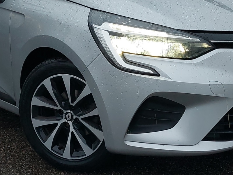 Used Renault Clio 2021 for sale - 76695250: Photo 9