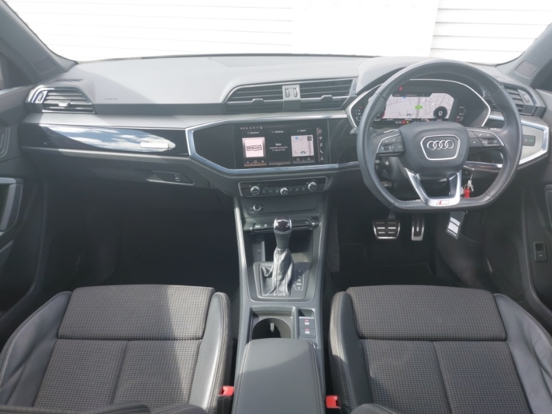 Used Audi Q3 2022 for sale - 76682798: Photo 2