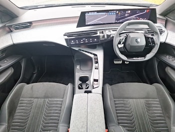 Used Peugeot 3008 2024 for sale - 76144938: Photo 2