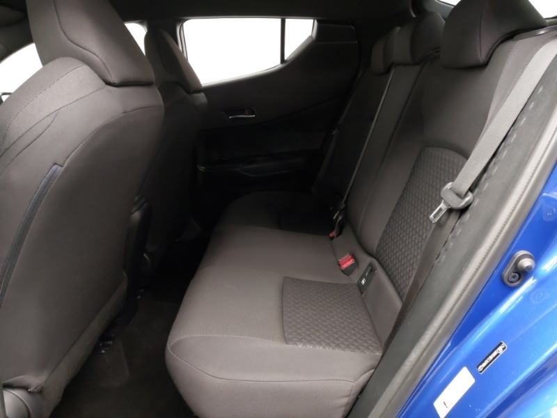 Used Toyota C-HR 2022 for sale - 77353077: Photo 6