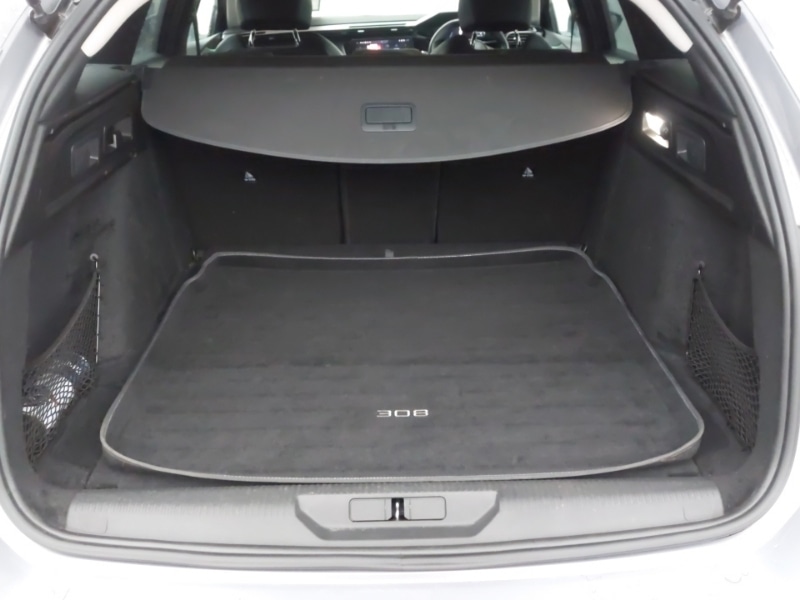 Used Peugeot 308 2022 for sale - 77285323: Photo 8