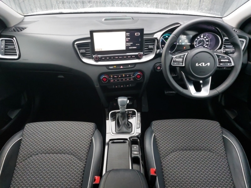 Used Kia XCeed 2024 for sale - 76737448: Photo 2