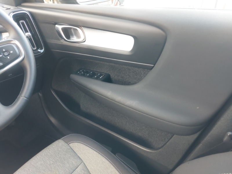 Used Volvo XC40 2024 for sale - 76920912: Photo 10