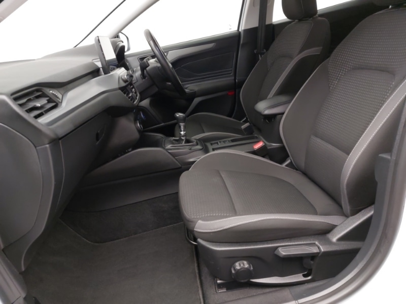 Used Ford Focus 2022 for sale - 77898007: Photo 5