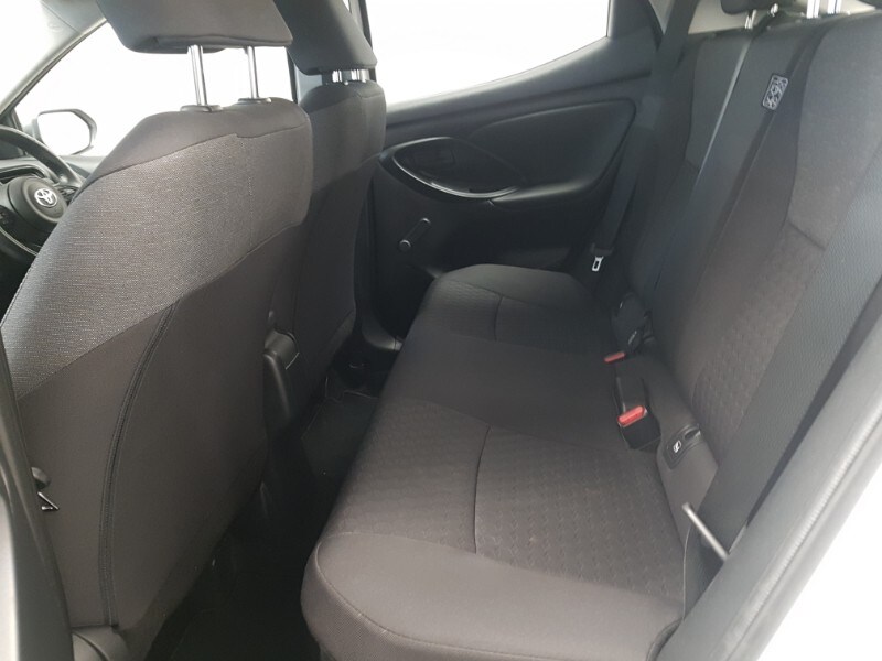 Used Toyota Yaris 2023 for sale - 77847949: Photo 6