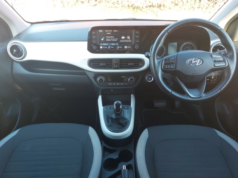Used Hyundai i10 2023 for sale - 77876735: Photo 2