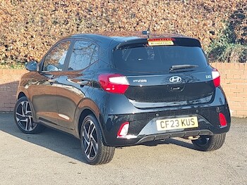 Used Hyundai i10 2023 for sale - 77876735: Photo