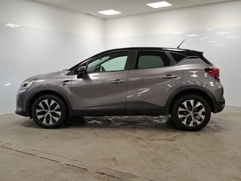 Used Renault Captur 2022 for sale - 76120623: Photo 4
