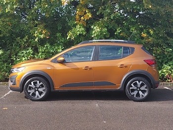 Used Dacia Sandero Stepway 2022 for sale - 76833326: Photo