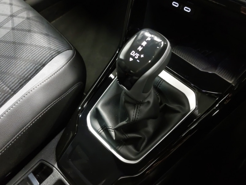 Used Volkswagen T-Roc 2025 for sale - 76970717: Photo 12