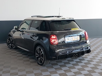 Used MINI Hatch 2024 for sale - 77664773: Photo