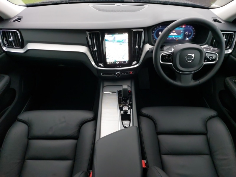 Used Volvo V60 2025 for sale - 77338756: Photo 2