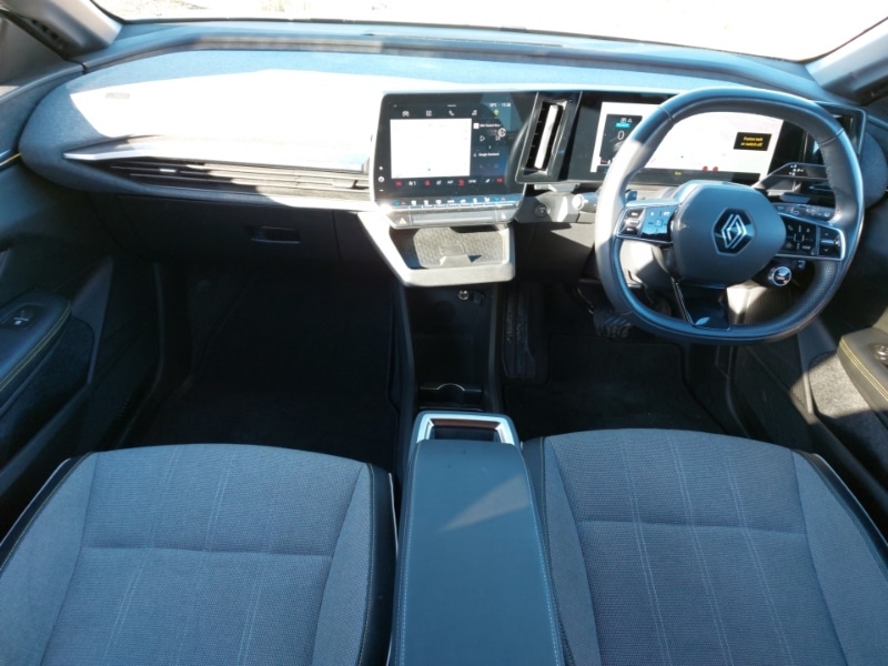 Used Renault Megane E Tech 2024 for sale - 76347602: Photo 2