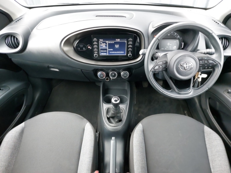 Used Toyota Aygo X 2023 for sale - 77624432: Photo 2