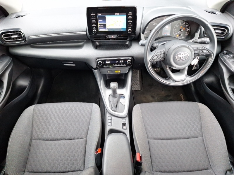 Used Toyota Yaris 2022 for sale - 77913052: Photo 2