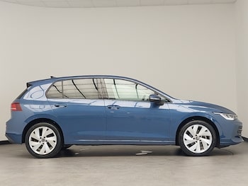 Used Volkswagen Golf 2024 for sale - 77290359: Photo