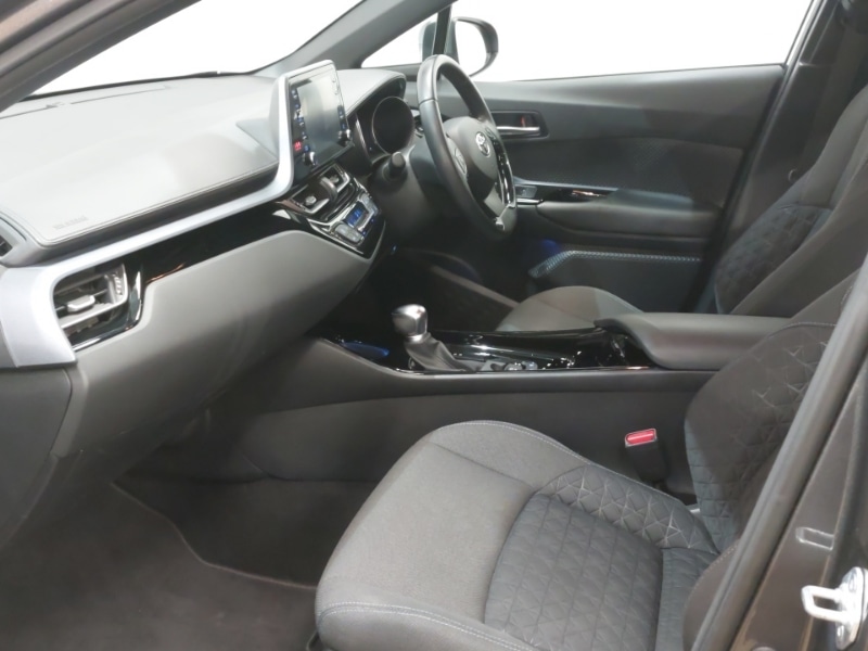 Used Toyota C-HR 2020 for sale - 76907590: Photo 5