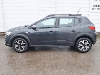 Used Dacia Sandero Stepway 2023 for sale - 77911811: Photo
