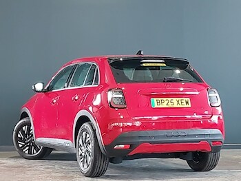 Used Fiat 600 2025 for sale - 76885668: Photo