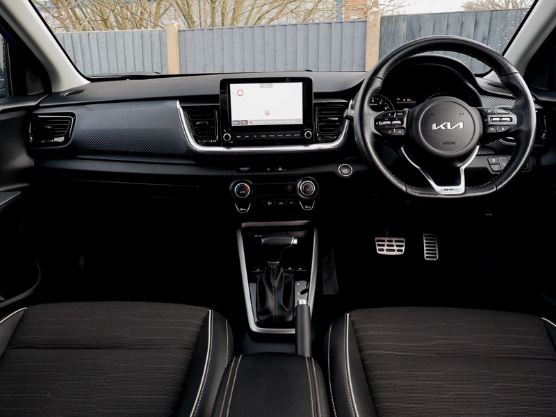 Used Kia Stonic 2024 for sale - 77244931: Photo 2