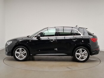 Used Audi Q3 2025 for sale - 76492700: Photo