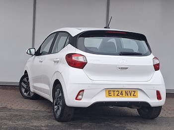 Used Hyundai i10 2024 for sale - 76589617: Photo