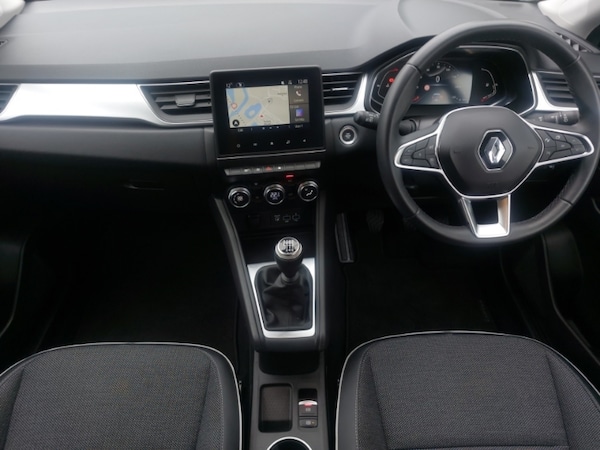 Used Renault Captur 2022 for sale - 76288744: Photo 2