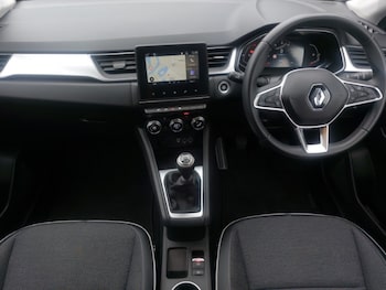 Used Renault Captur 2022 for sale - 76288744: Photo 2