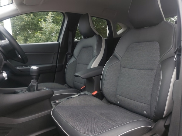 Used Renault Captur 2022 for sale - 76288744: Photo 5