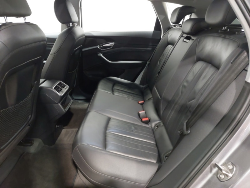 Used Audi e-tron 2021 for sale - 77439147: Photo 6
