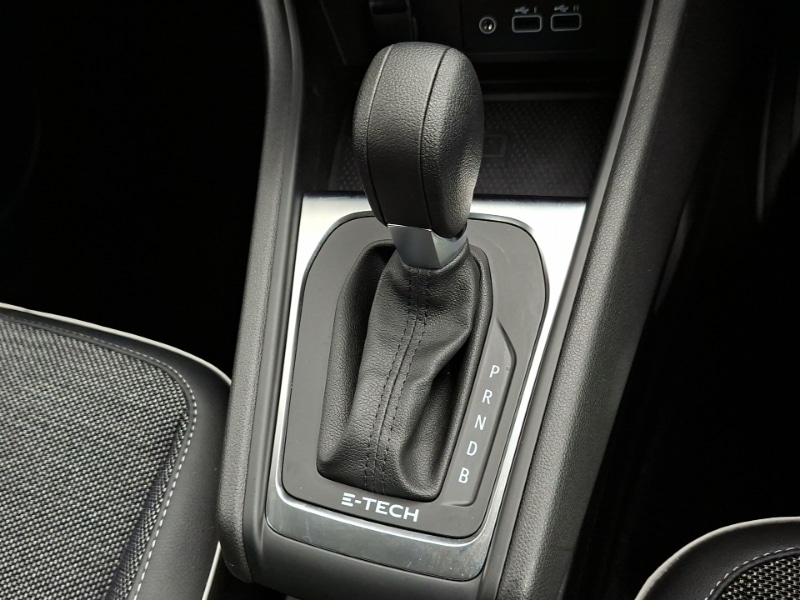 Used Renault Captur 2023 for sale - 77624036: Photo 12