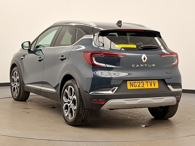 Used Renault Captur 2023 for sale - 77624036: Photo 3