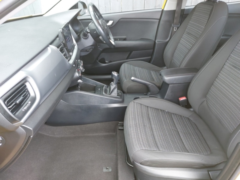 Used Kia Stonic 2021 for sale - 76720691: Photo 5