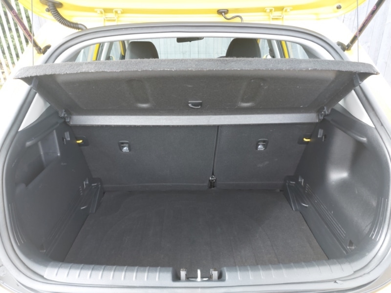 Used Kia Stonic 2021 for sale - 76720691: Photo 8