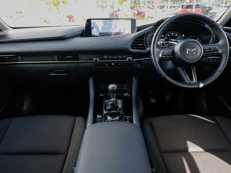 Used Mazda Mazda3 2023 for sale - 76116044: Photo 2